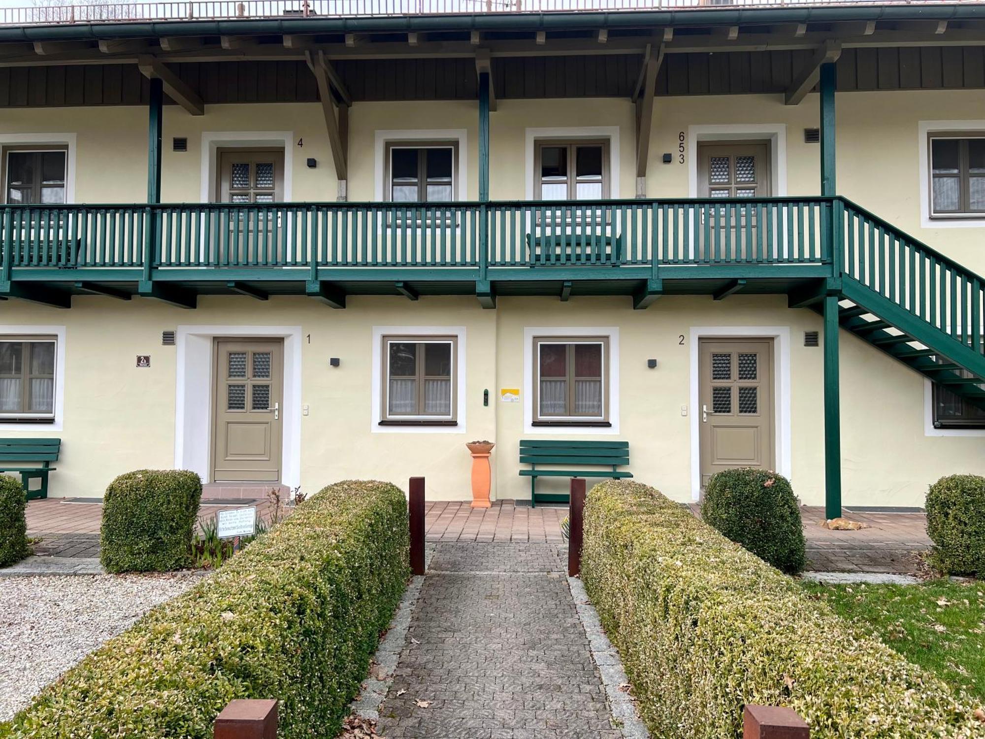 Gut Schwarz-N Hof Ferienwohnungen Bad Griesbach  Exterior photo